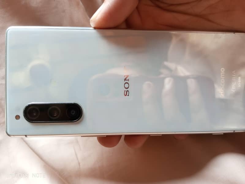 Sony 5 1