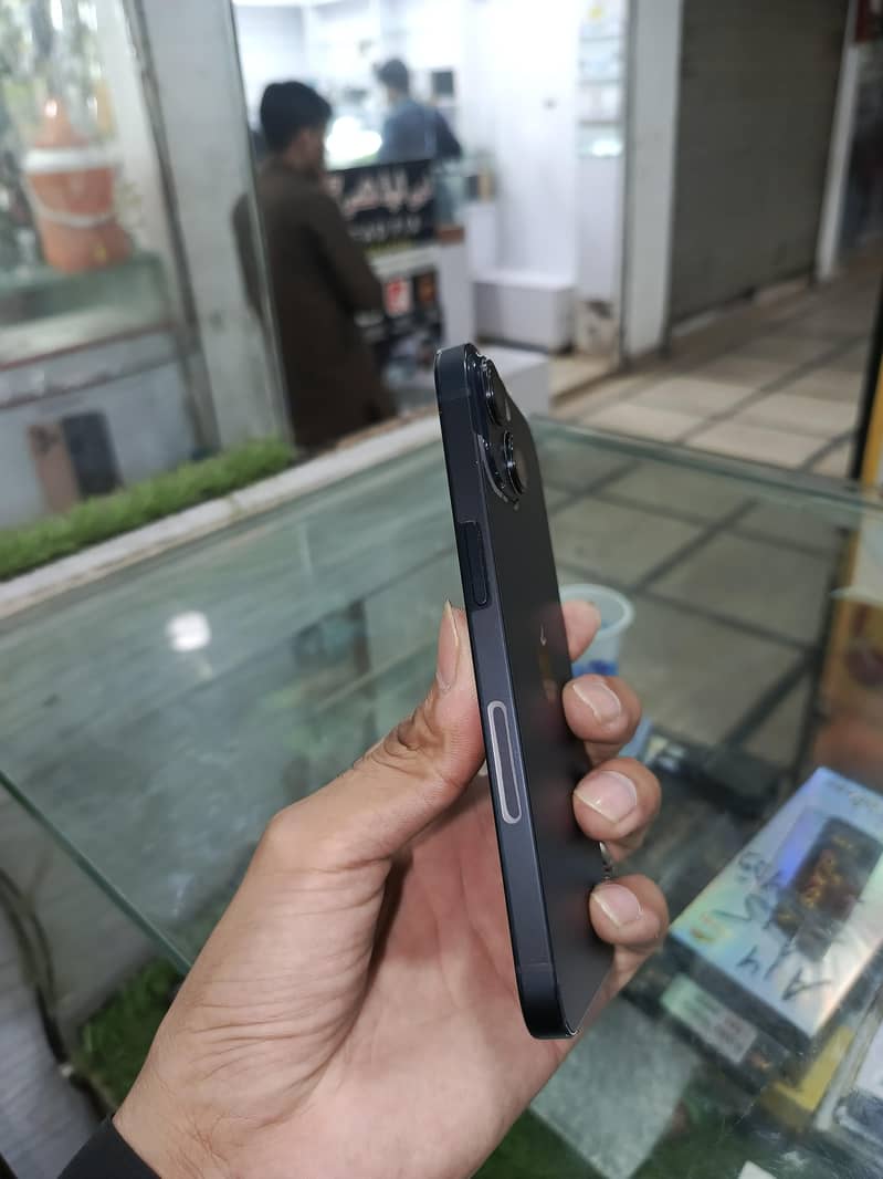 Apple iPhone 14 5