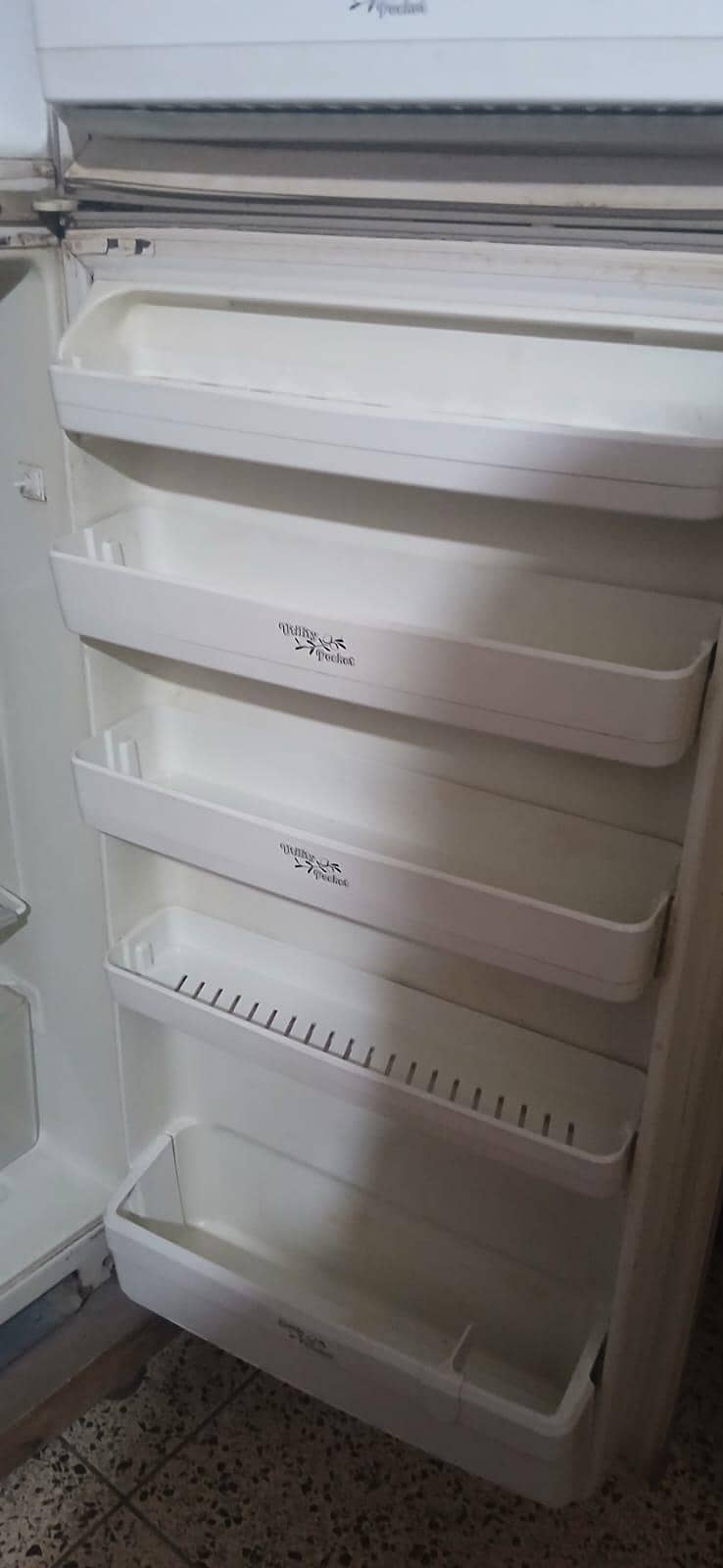 refrigerator 3