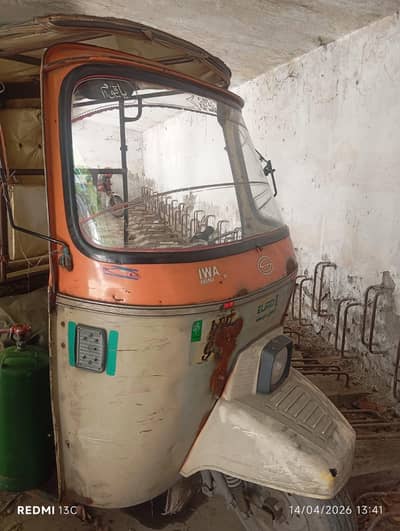 انجن ٹائر بیٹری سب اوکے ہے چلنے میں بہترین ہے باڈی کا کام کروانے والا