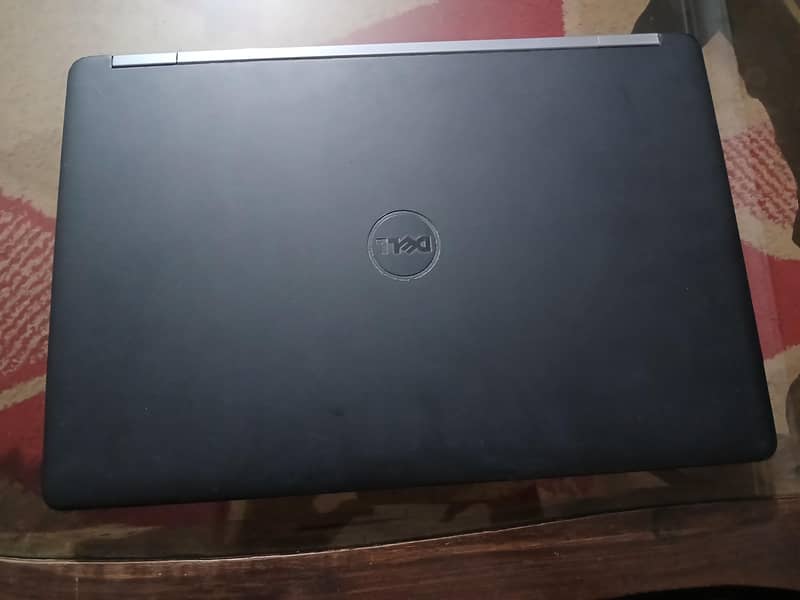 Dell Latitude E5570 2