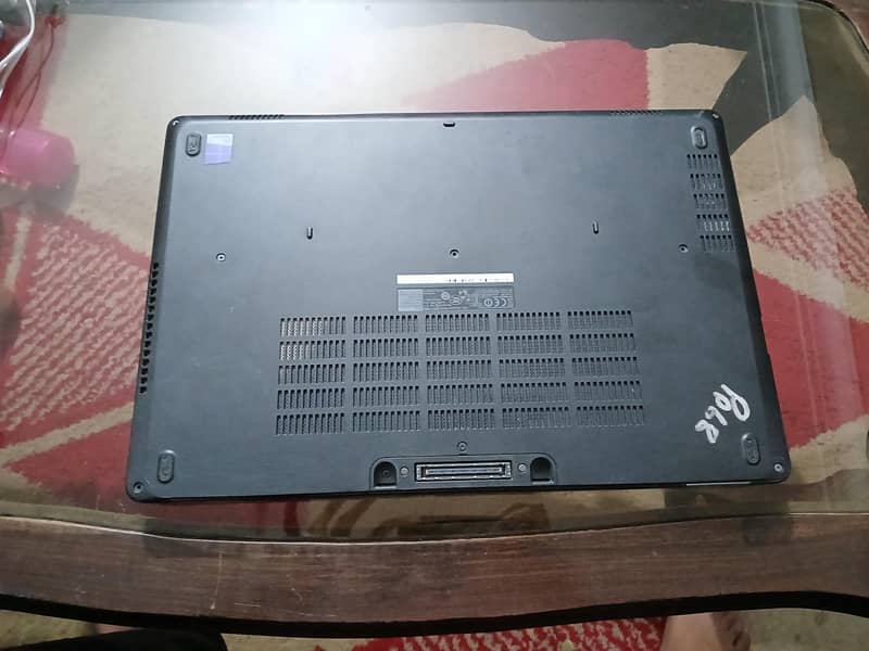 Dell Latitude E5570 3