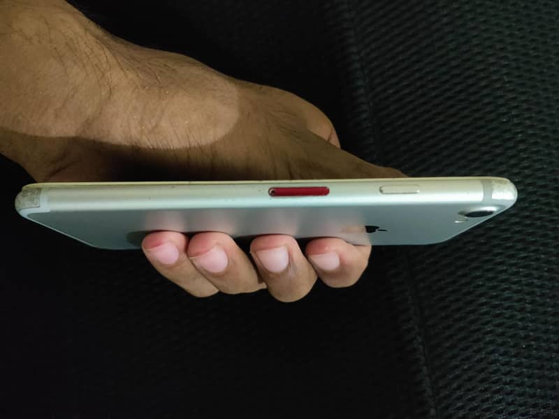 Apple iPhone 7 1