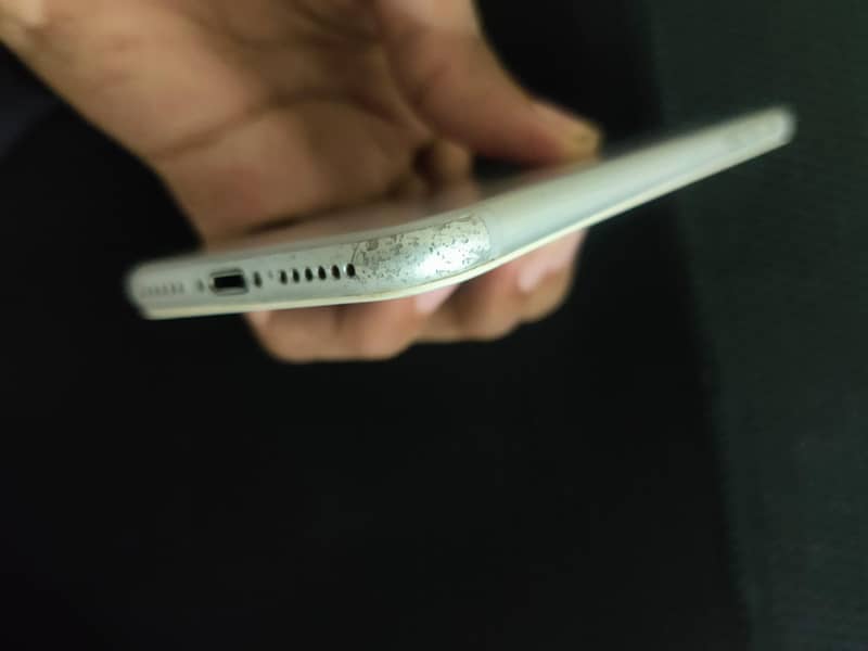 Apple iPhone 7 4
