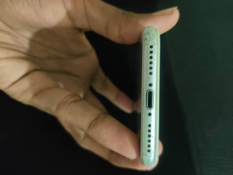 Apple iPhone 7 5
