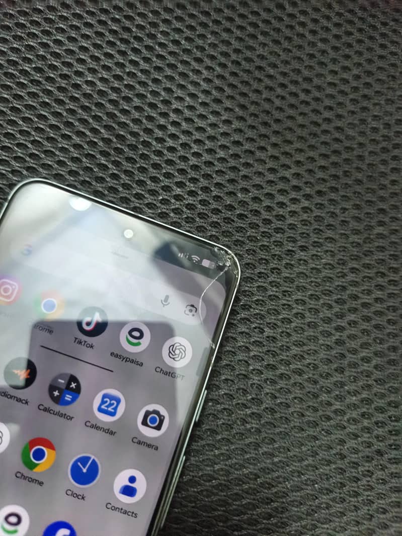 Google Pixel 8 4