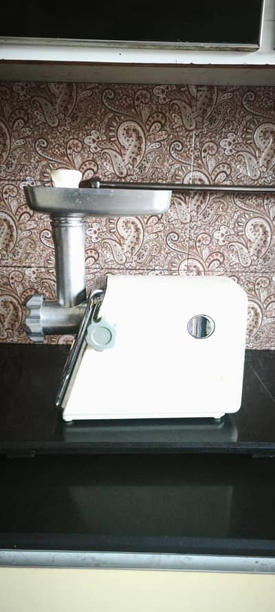 GP Super Heavy Duty Meat Grinder