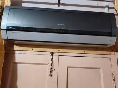 Gree 1 Ton Ac inverter. . contact this no  03212350350