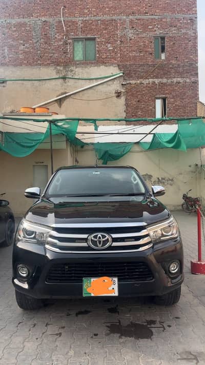 Toyota Hilux revo v 2018