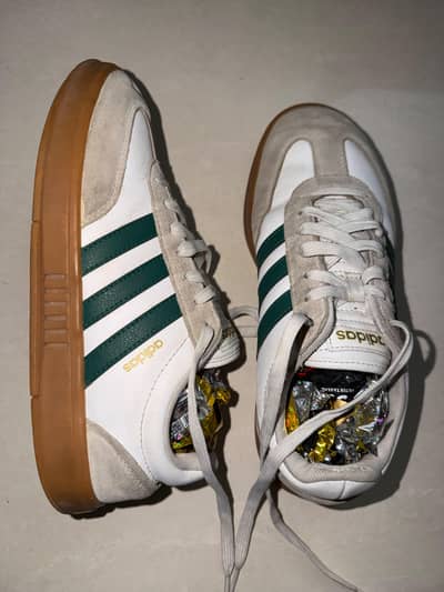 Adidas Gradas