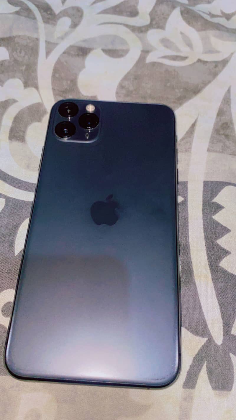 iphone 11 pro max 3