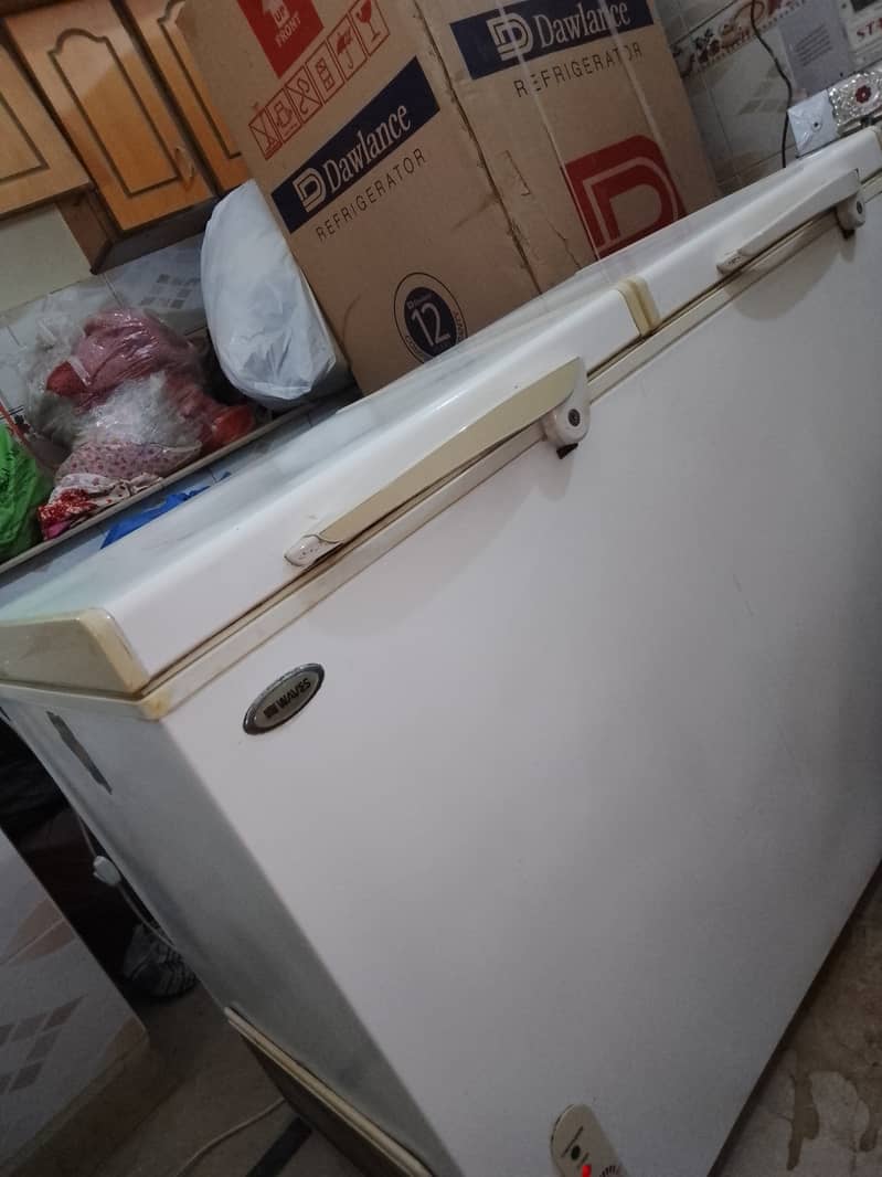 Deep freezer waves 0
