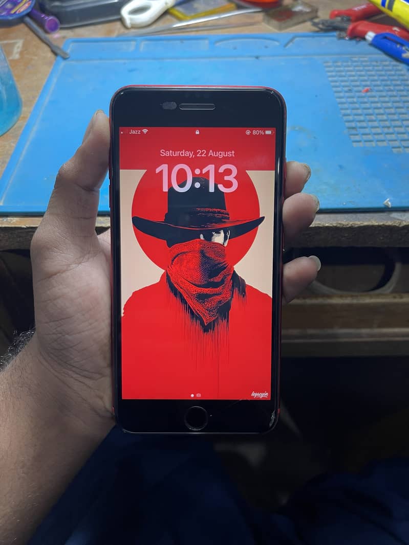 Apple iPhone 8 Plus 1