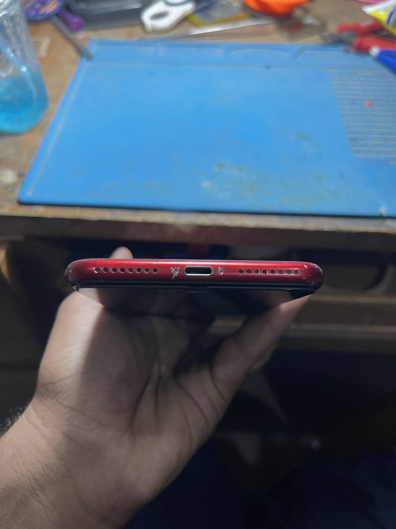 Apple iPhone 8 Plus 6