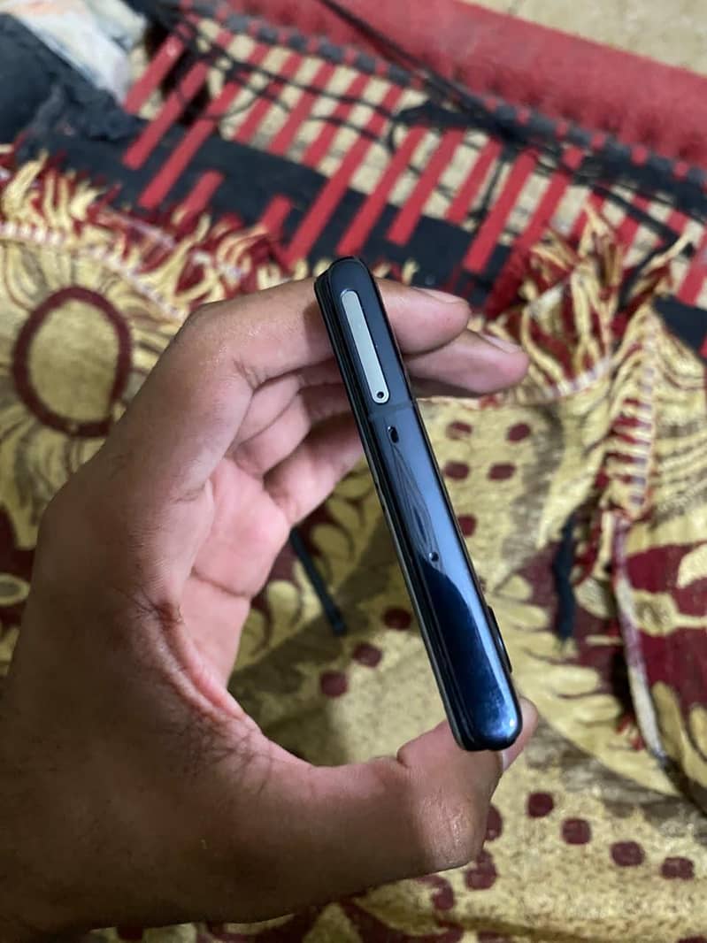 Samsung Mobile Note 10 Plus 3