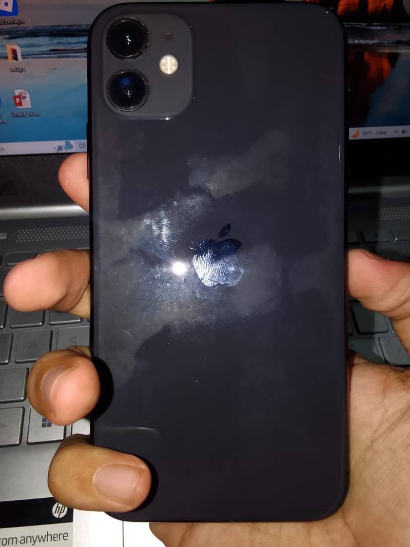 Apple iPhone 11 3