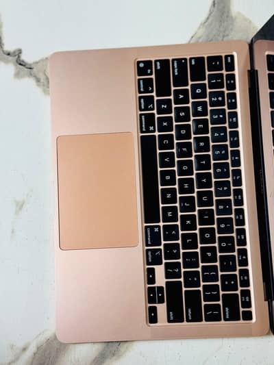 MacBook Air M1 2020 – 8GB RAM / 256GB SSD – Rose Gold – Mint Condition