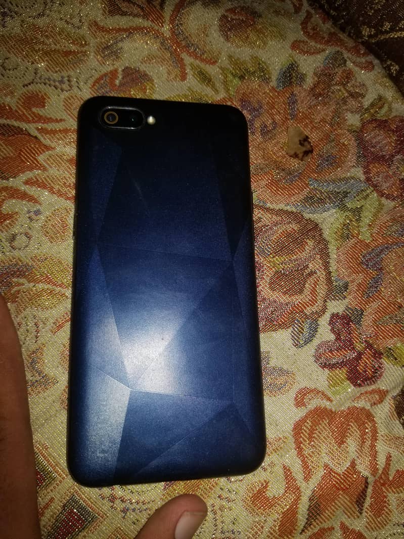 Realme C2 3