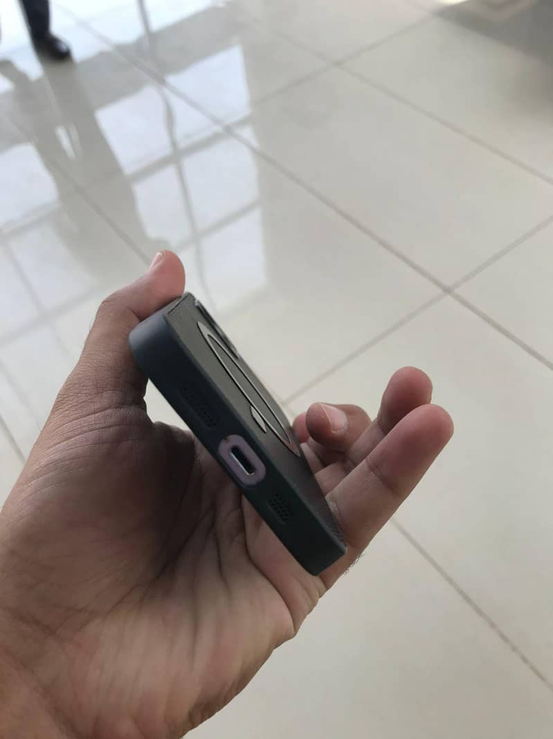 Apple iPhone 12 9