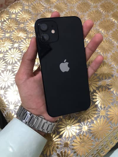 Apple iPhone 12