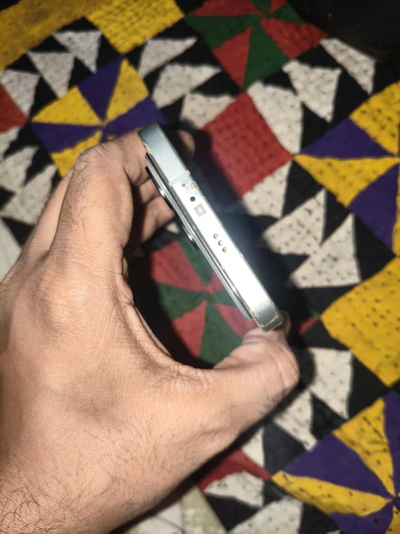 INFINIX NOTE 60 7