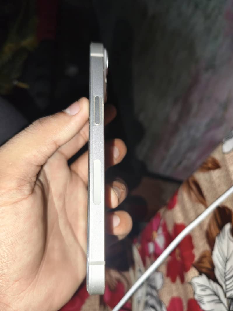 Apple iPhone 14 2