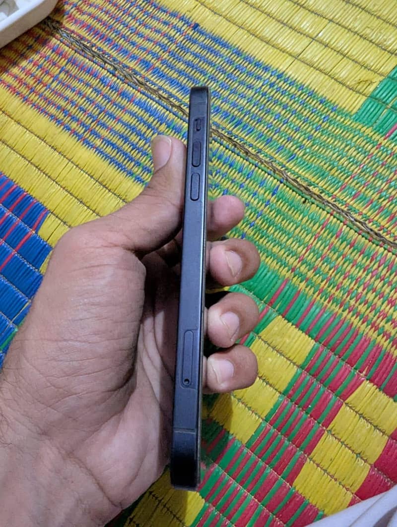 Apple iPhone 12 5