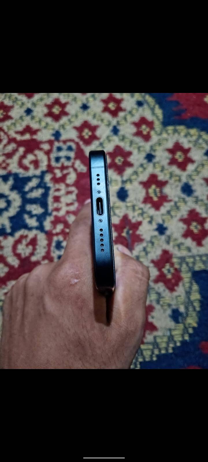 Apple iPhone 15 Pro 4