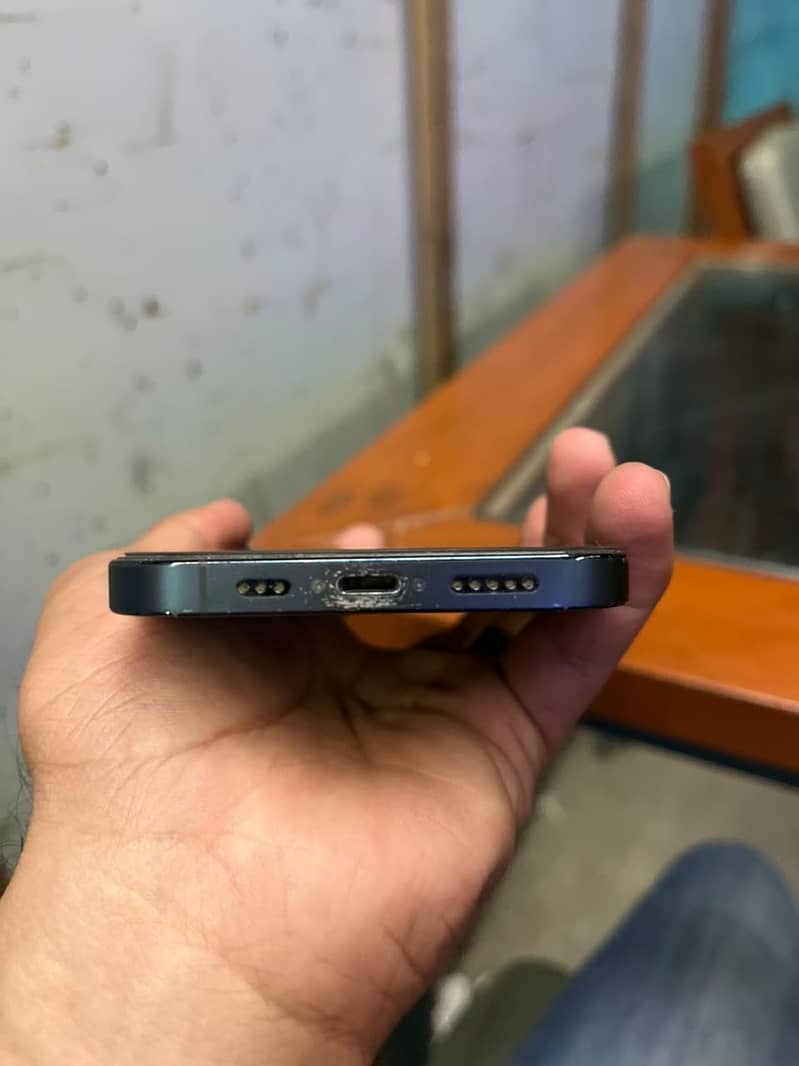 Apple iPhone 12 Pro 1