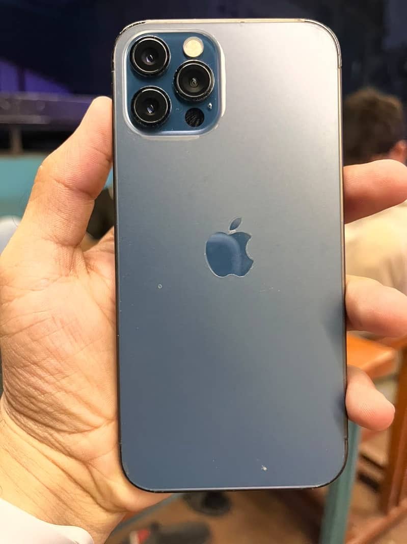 Apple iPhone 12 Pro 4
