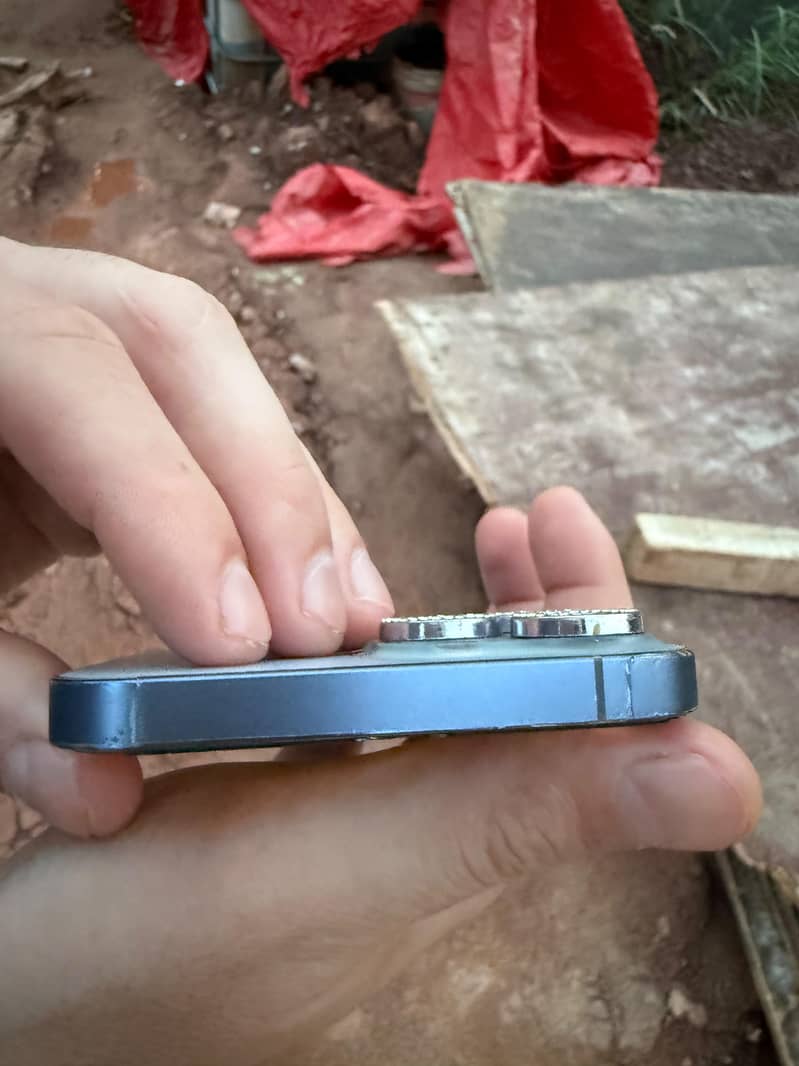 Apple iPhone 13 Pro Max 5
