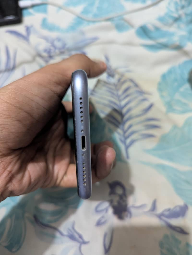 Apple iPhone 11 1