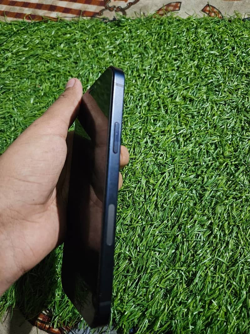 Apple iPhone 12 1