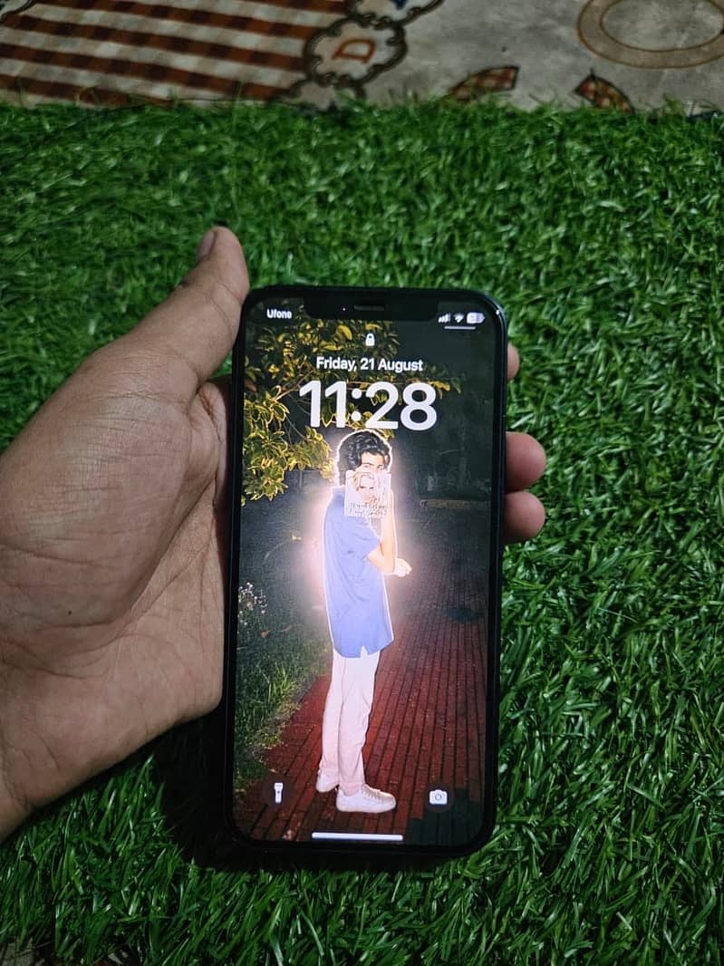 Apple iPhone 12 5