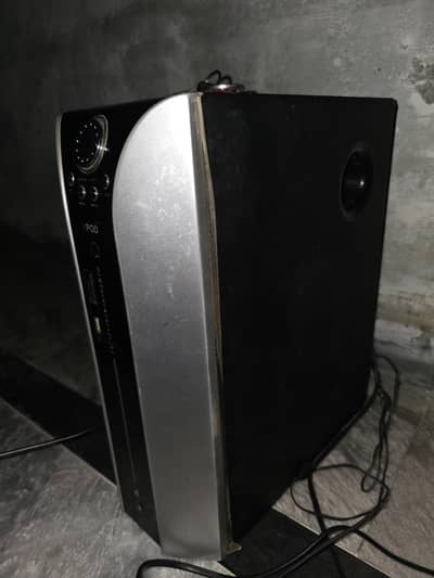 Genuine Subwoofer Condition 10/9