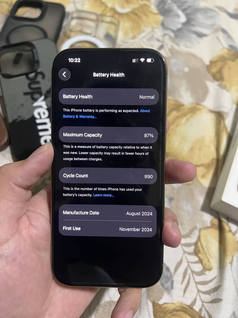 Apple iPhone 16 Pro 3