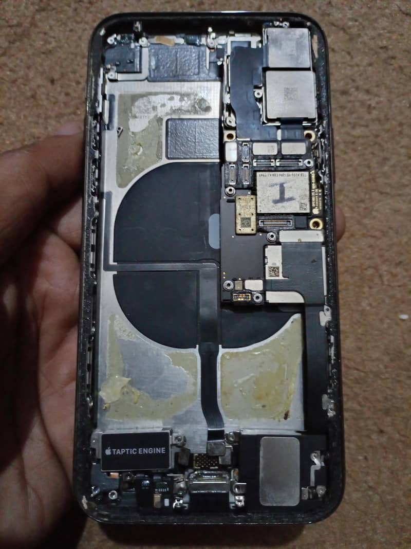 Apple iPhone 11 Pro 1
