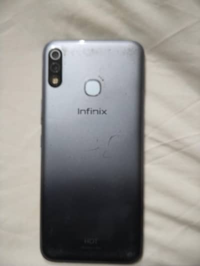 Infinix Hot 8