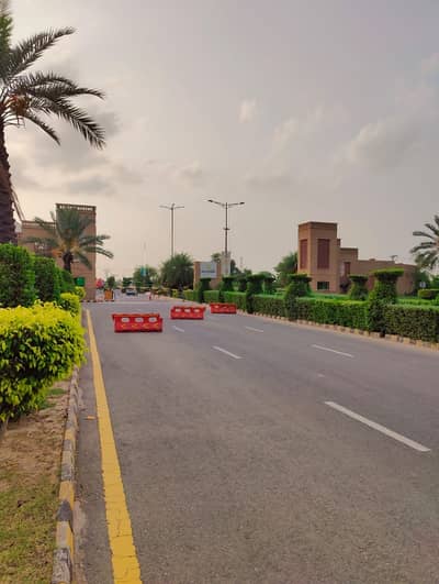 Prime Location 5 Marla Residential Plot Is Available For sale