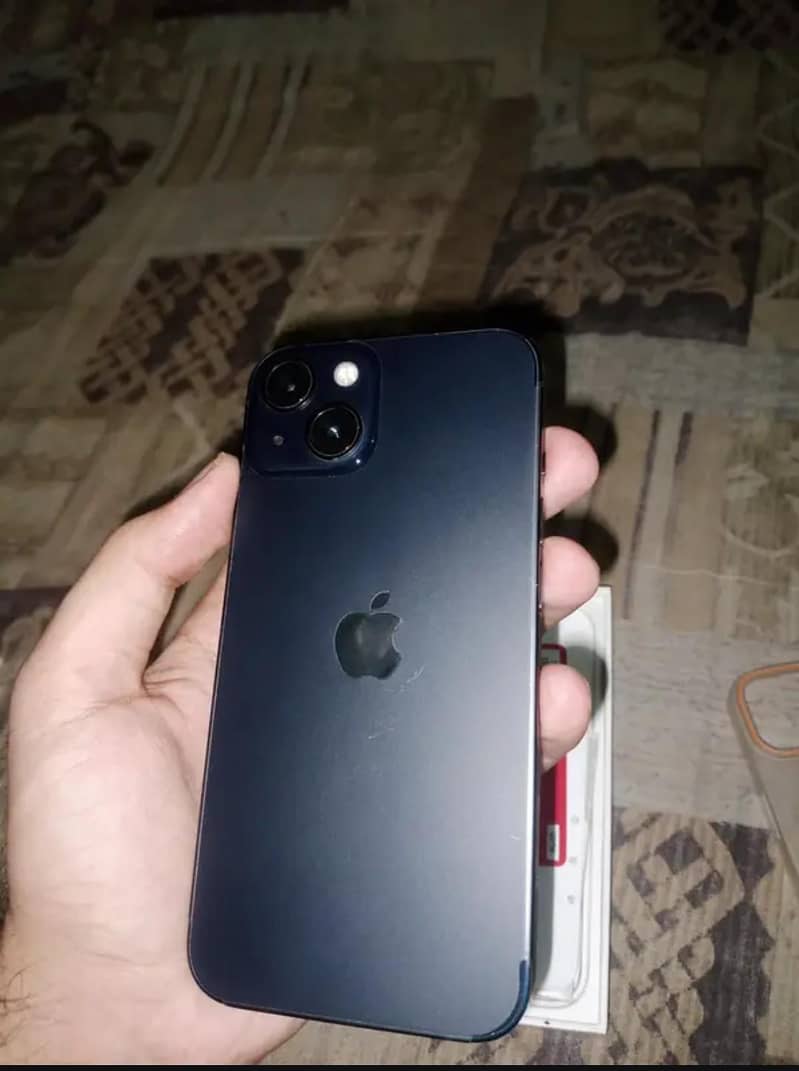 Apple iPhone 13 2