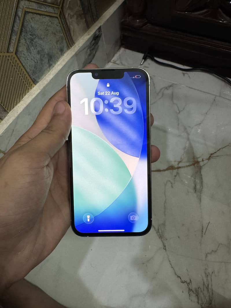 Apple iPhone 13 Pro 6