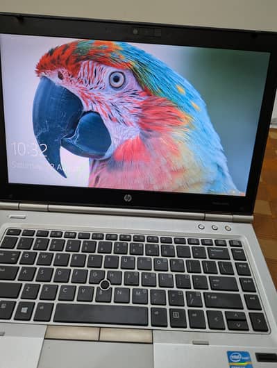 Hp elitebook 8470p corei5 with SSD