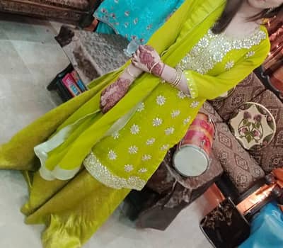 party dress for mehndi