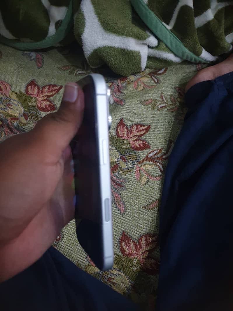 Apple iPhone 17 Pro 1