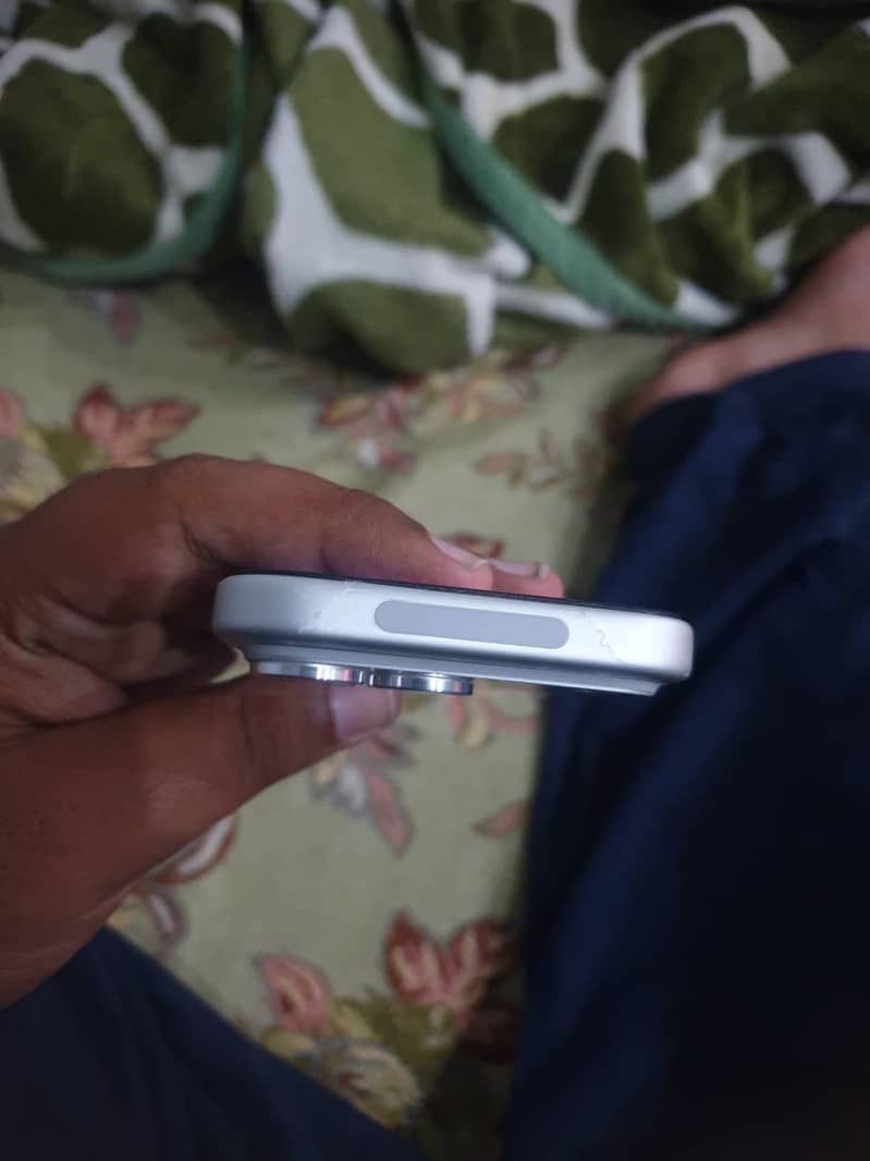 Apple iPhone 17 Pro 2