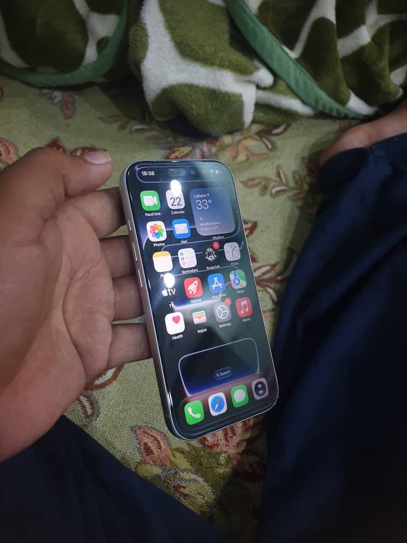 Apple iPhone 17 Pro 4