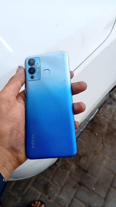 Infinix hot 12 play 4/64 GB box available charge nhi hai