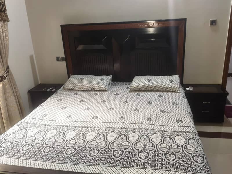 Complete Bed set with dining table 1