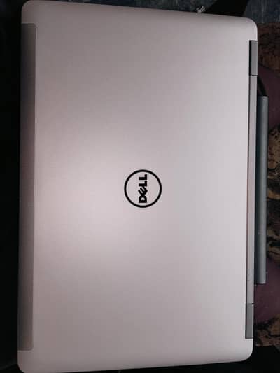 DELL M2800