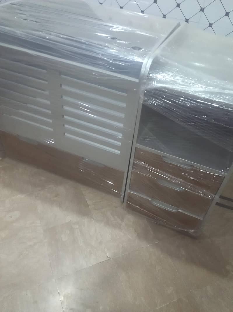 بےبی کارٹ ۔سلور گرے کلر اور چینجنگ ٹیبل 4